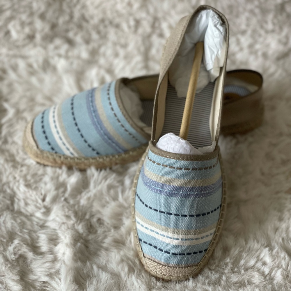 Vidorreta spanish made hand stitched espadrille beige/blue stripes 7-7.5 (38EU)